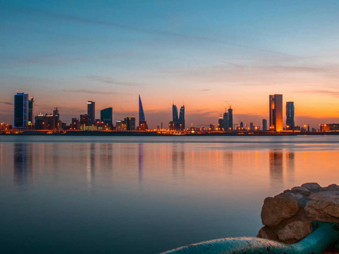 Norton Peak World Time - Manama