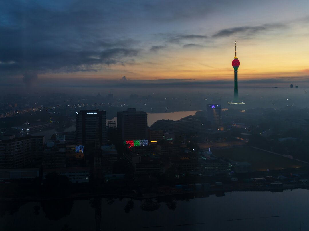Norton Peak World Time - Colombo