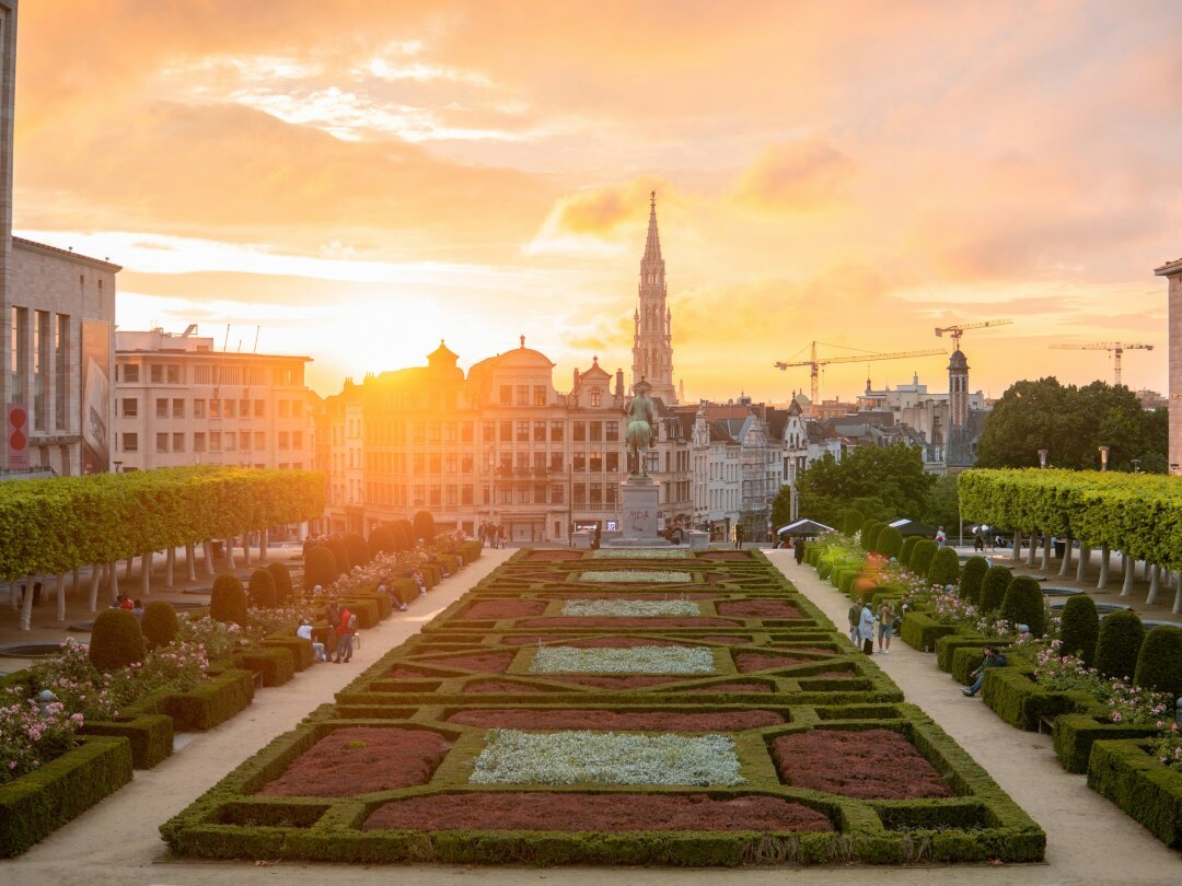 Norton Peak World Time - Bruxelles