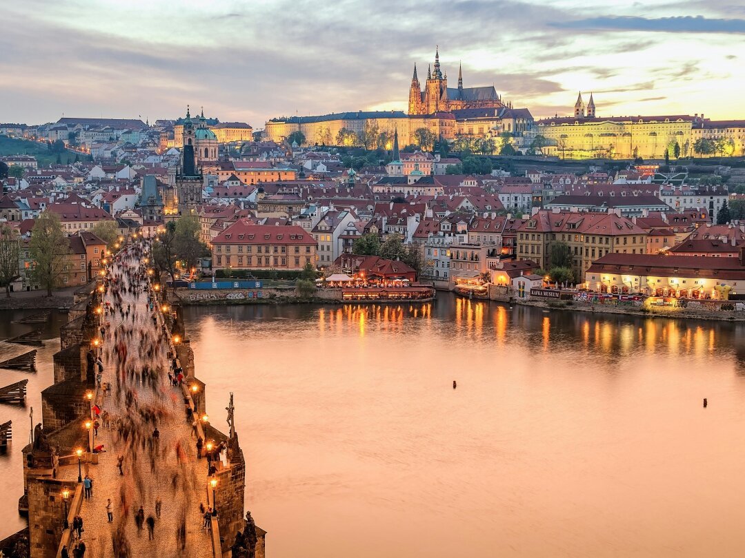 Norton Peak World Time - Prague